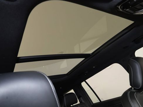 Used 2024 Jeep Grand Cherokee L Overland w/ Trailer Tow Package image 11