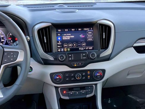 Used 2024 GMC Terrain Denali w/ Denali Premium Package image 6