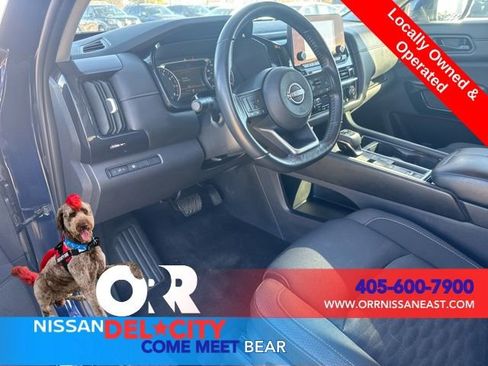 Used 2024 Nissan Pathfinder SV image 16