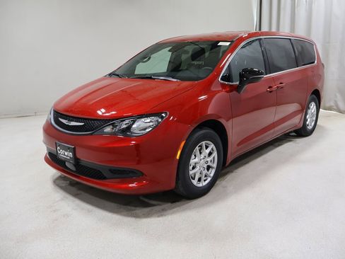 New 2026 Chrysler Voyager LX image 3