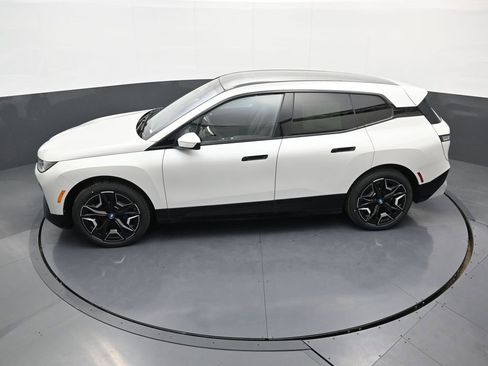 New 2025 BMW iX xDrive50 image 34