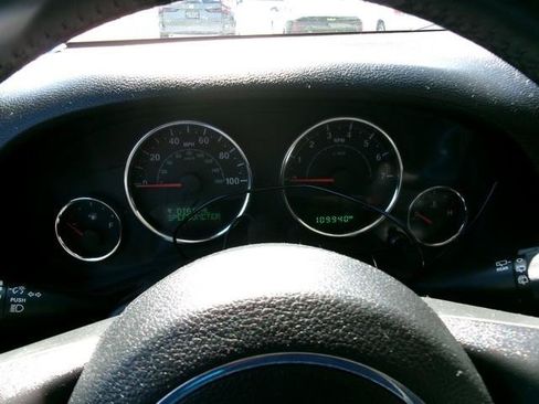Used 2015 Jeep Wrangler Unlimited Sahara w/ Mopar Chrome Edition Group AWD/4WD image 6