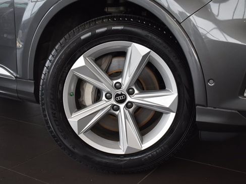 Used 2023 Audi Q7 2.0T Premium Plus w/ Premium Plus Package AWD/4WD image 2