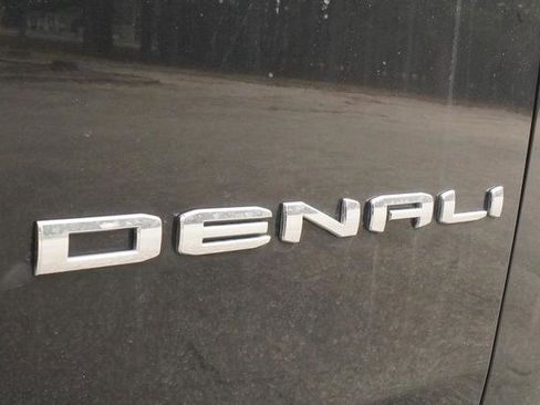 Used 2024 GMC Yukon Denali w/ Denali Reserve Package image 44