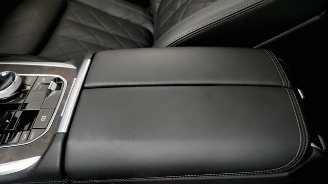 Used 2023 BMW X7 xDrive40i w/ Executive Package AWD/4WD image 76