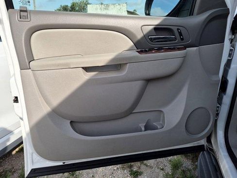 Certified 2014 Chevrolet Tahoe LT RWD image 20