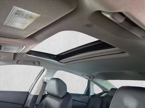 Used 2024 Honda Accord EX-L image 17