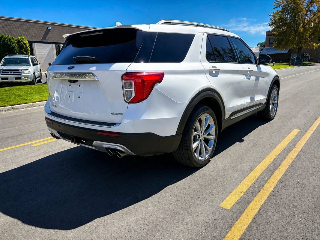 Used 2021 Ford Explorer Platinum w/ Equipment Group 601A AWD/4WD image 5