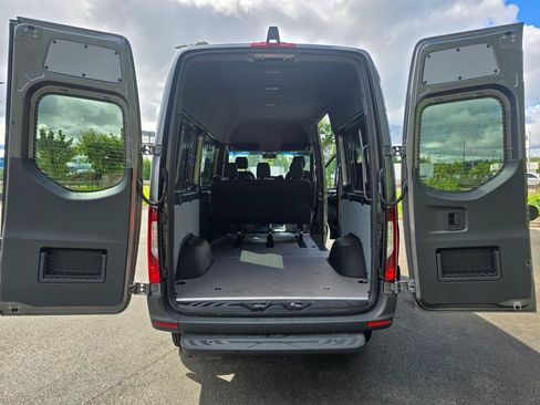 New 2026 Mercedes-Benz Sprinter 2500 image 17