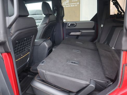 Used 2021 Ford Bronco Badlands image 51