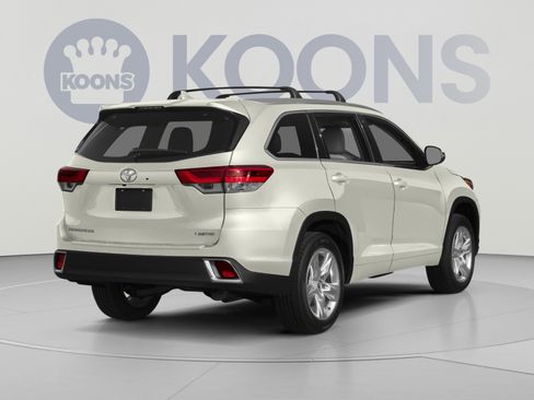 Used 2018 Toyota Highlander Limited Platinum AWD/4WD image 2