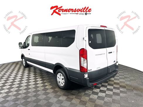 Used 2023 Ford Transit 350 XLT image 5