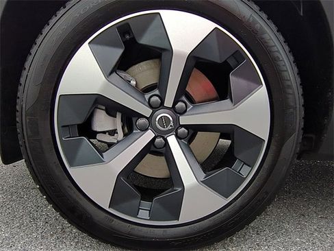 New 2026 Volvo XC40 B5 Plus w/ Protection Package Premier image 22