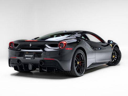 Used 2019 Ferrari 488 GTB RWD image 4