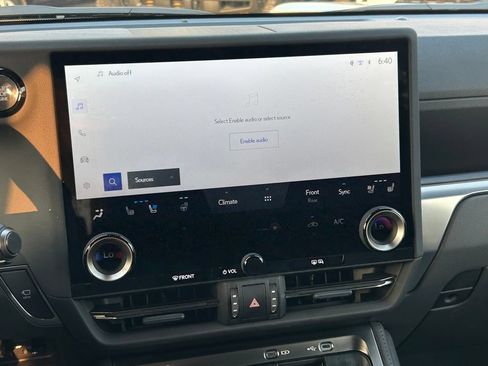 Used 2025 Lexus GX 550 AWD/4WD image 23