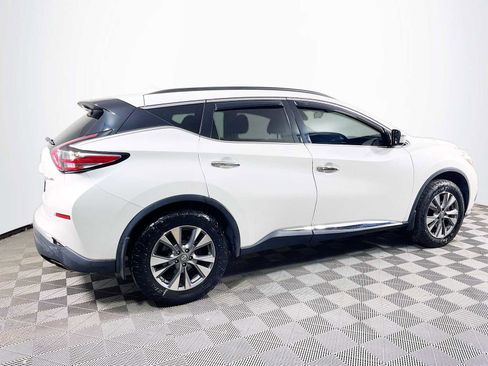 Used 2017 Nissan Murano SV image 4