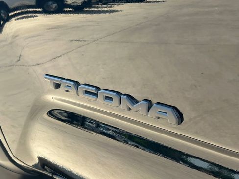 Used 2023 Toyota Tacoma TRD Pro AWD/4WD image 17