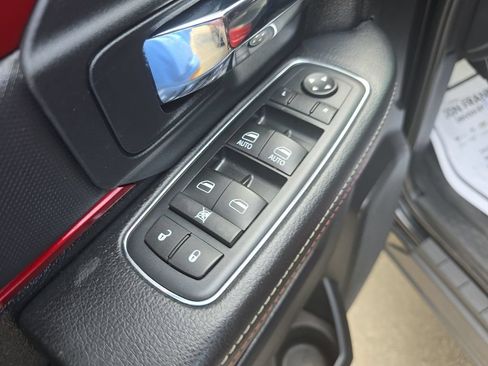Used 2016 RAM 1500 Rebel AWD/4WD image 11
