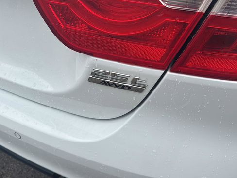Used 2019 Jaguar XE Premium AWD/4WD image 5