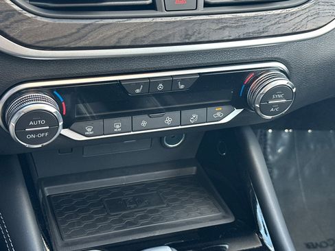 New 2025 Nissan Altima 2.5 SL image 24