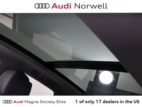 Used 2023 Audi Q5 2.0T Premium w/ Convenience Package AWD/4WD image 9