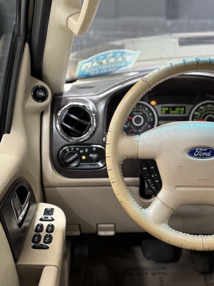 Used 2006 Ford Expedition Eddie Bauer AWD/4WD image 14