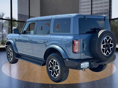 Used 2025 Ford Bronco Outer Banks AWD/4WD image 5