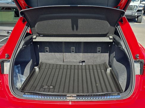 Used 2025 Audi Q3 2.0T Premium Plus w/ Premium Plus Package image 12