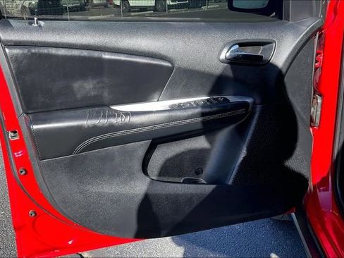 Used 2019 Dodge Journey SE w/ Connectivity Group image 18