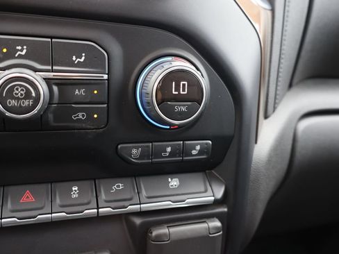 Used 2019 Chevrolet Silverado 1500 High Country AWD/4WD image 13