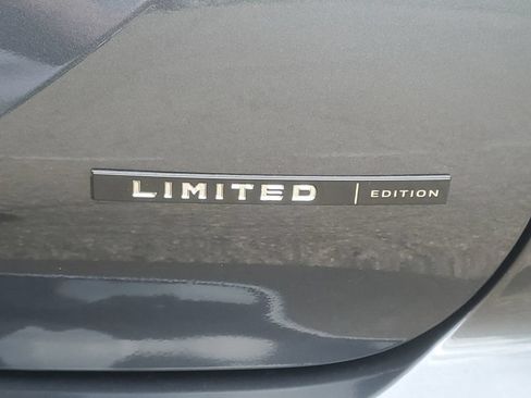 New 2026 Mitsubishi Outlander LE AWD/4WD image 38