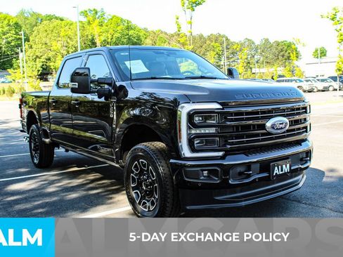 Used 2025 Ford F250 Platinum AWD/4WD image 3