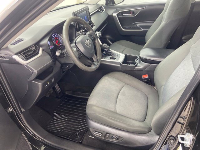 Used 2022 Toyota RAV4 XLE AWD/4WD image 16