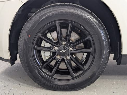 Used 2020 Dodge Journey SE w/ SE Popular Equipment Group FWD image 8