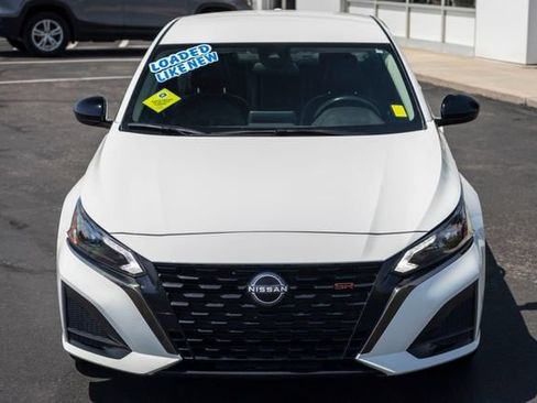 Used 2024 Nissan Altima 2.5 SR FWD image 40