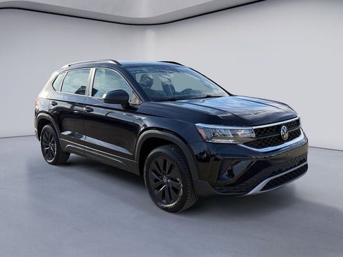 Used 2024 Volkswagen Taos S image 7