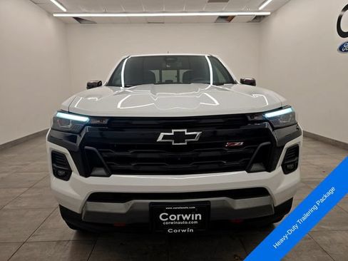 Used 2024 Chevrolet Colorado Z71 w/ Z71 Convenience Package 2 AWD/4WD image 8