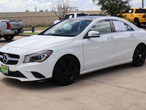 Used 2016 Mercedes-Benz CLA 250 4MATIC image 3