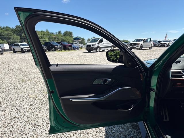 Used 2026 BMW M3 Competition AWD/4WD image 23