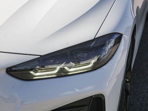 Used 2022 BMW 430i Convertible w/ M Sport Package RWD image 4