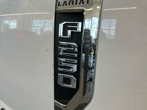 Used 2020 Ford F250 Lariat w/ Lariat Value Package AWD/4WD image 6