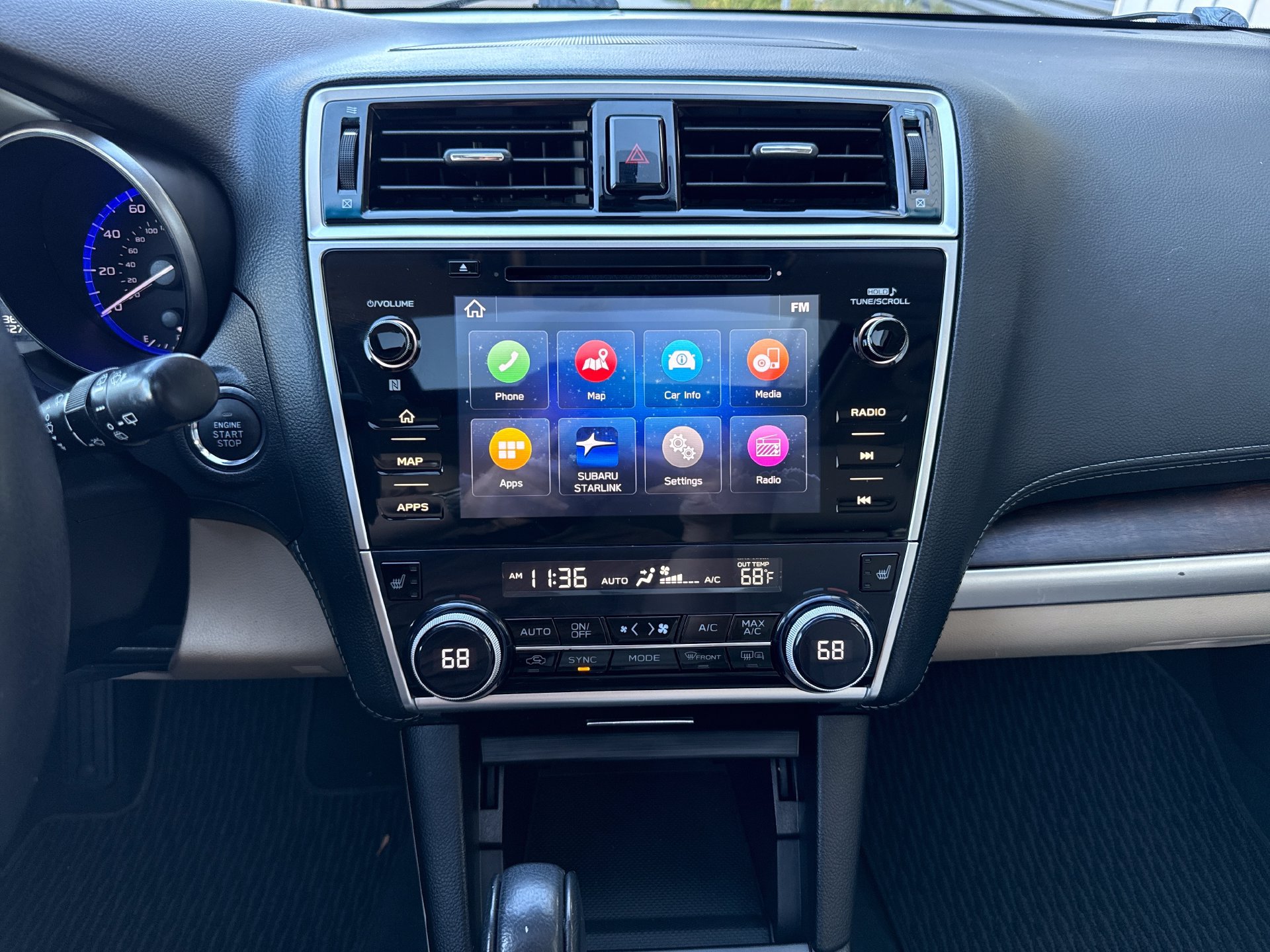 Used 2019 Subaru Outback 2.5i Limited AWD/4WD image 11