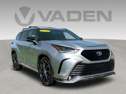 Used 2022 Toyota Highlander XSE