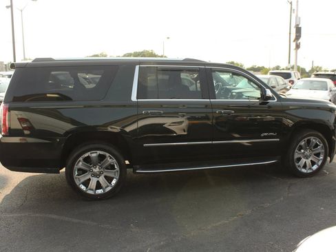 Used 2016 GMC Yukon XL Denali w/ Open Road Package AWD/4WD image 7