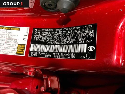 Used 2025 Toyota Corolla SE image 36