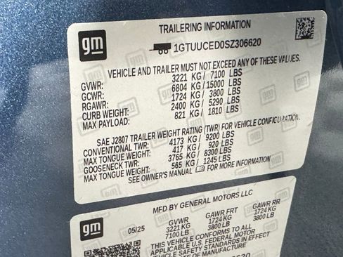 New 2025 GMC Sierra 1500 Elevation image 9