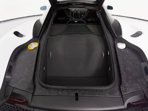 Used 2022 McLaren GT image 41