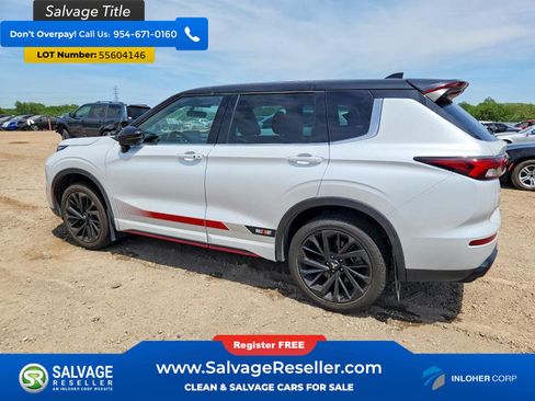 Used 2023 Mitsubishi Outlander SE AWD/4WD image 3