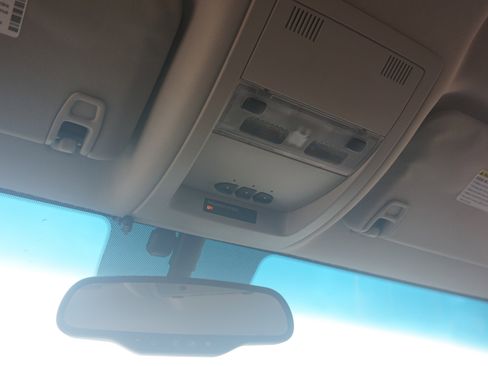 Used 2011 Chevrolet Avalanche LT w/ Luxury Package image 27