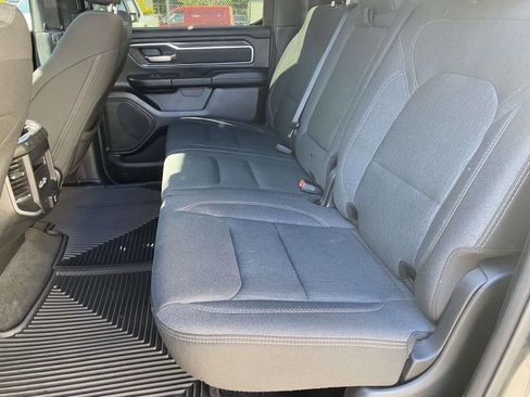 Used 2020 RAM 1500 Big Horn AWD/4WD image 12